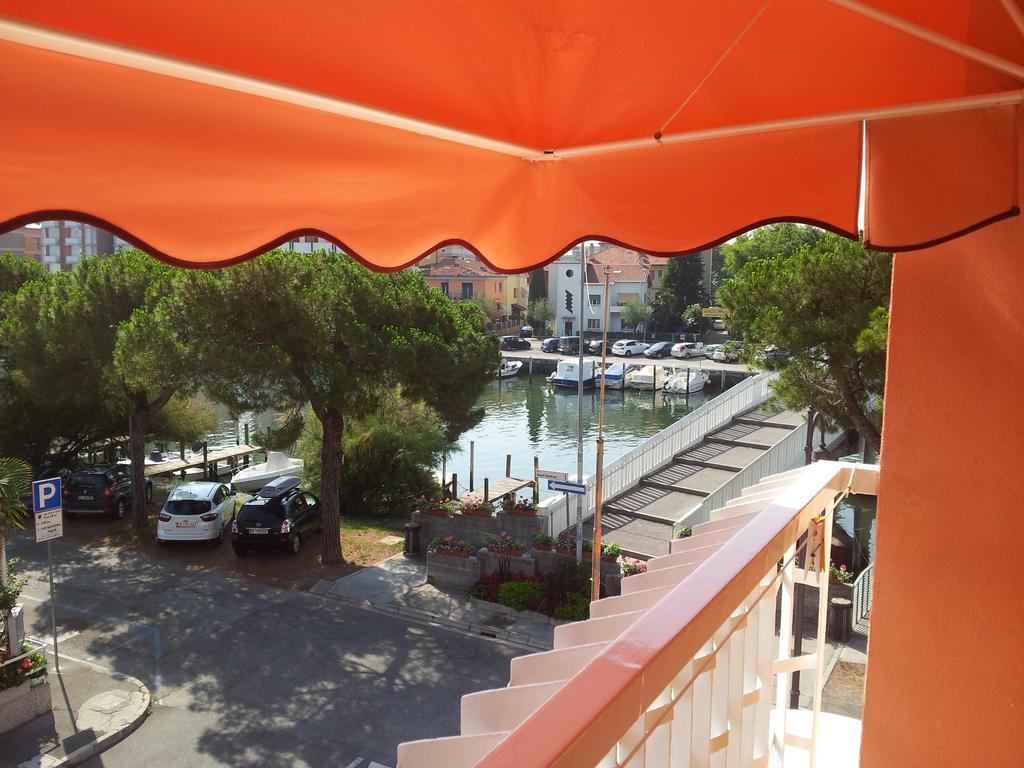 Meuble Al Ponte Hotell Grado Rum bild