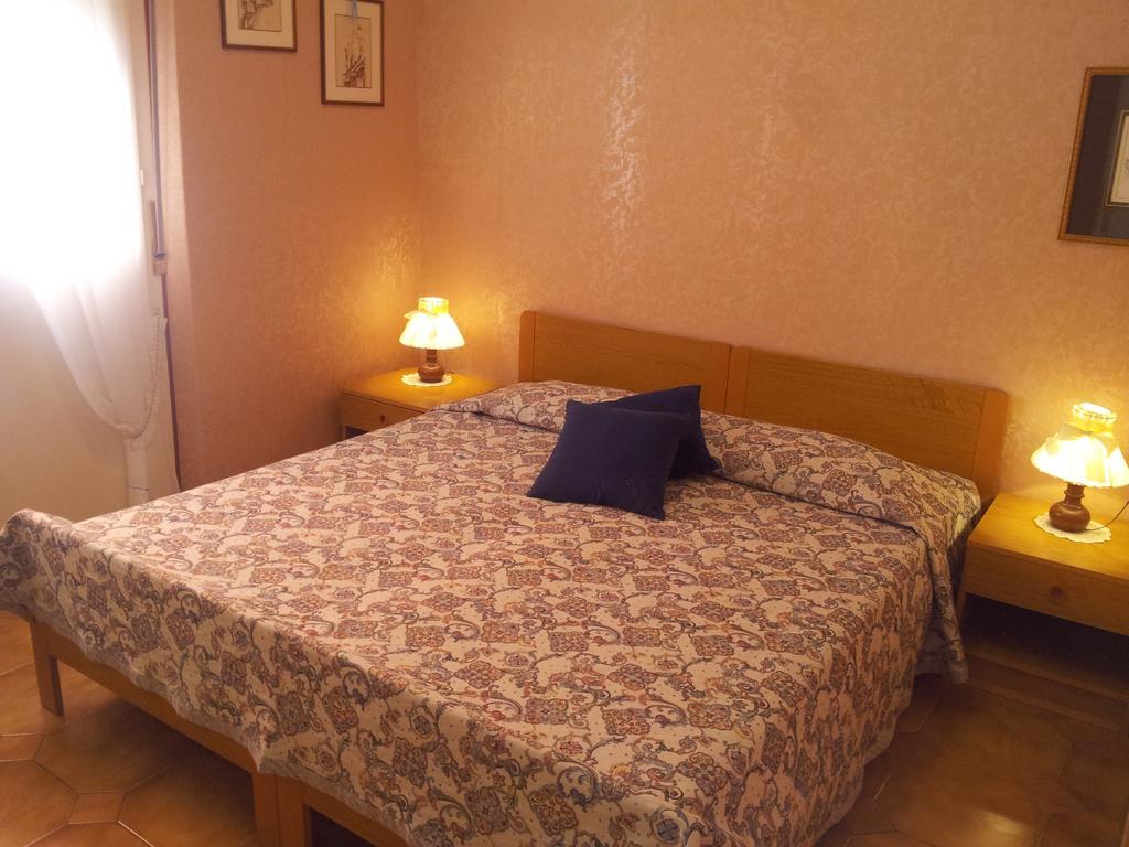 Meuble Al Ponte Hotell Grado Rum bild